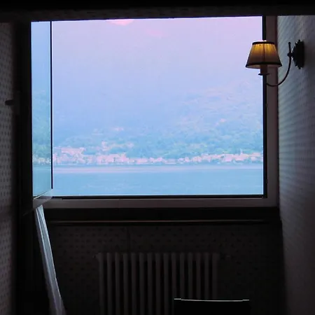 Aparthotel Taverna Bleu Sala Comacina