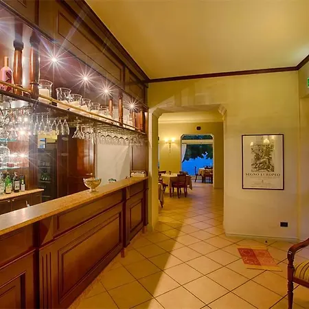 Apartmanhotel Taverna Bleu Sala Comacina