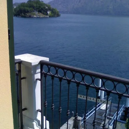 Taverna Bleu سالا كوماسينا